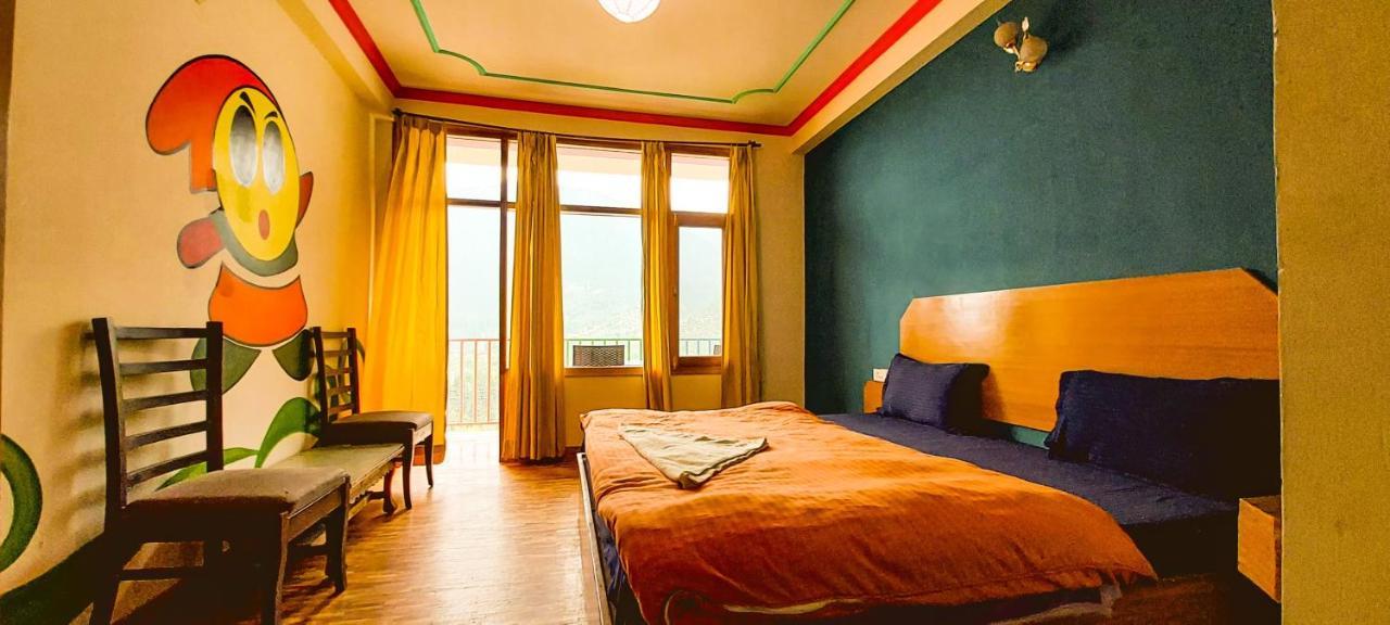 הוסטל La Vaca India Manali מראה חיצוני תמונה