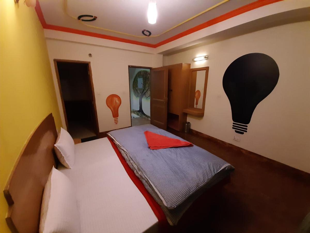 הוסטל La Vaca India Manali מראה חיצוני תמונה