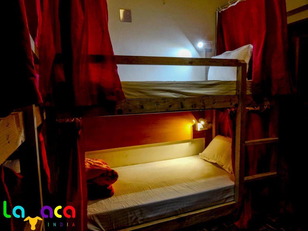 הוסטל La Vaca India Manali מראה חיצוני תמונה